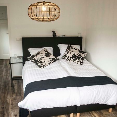 Bed & Breakfast Huize Mesch Eijsden Exteriör bild